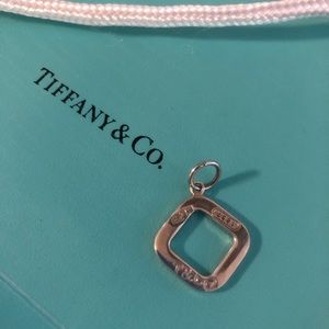 ‼️Sold‼️Tiffany & Co Charm / Pendant
